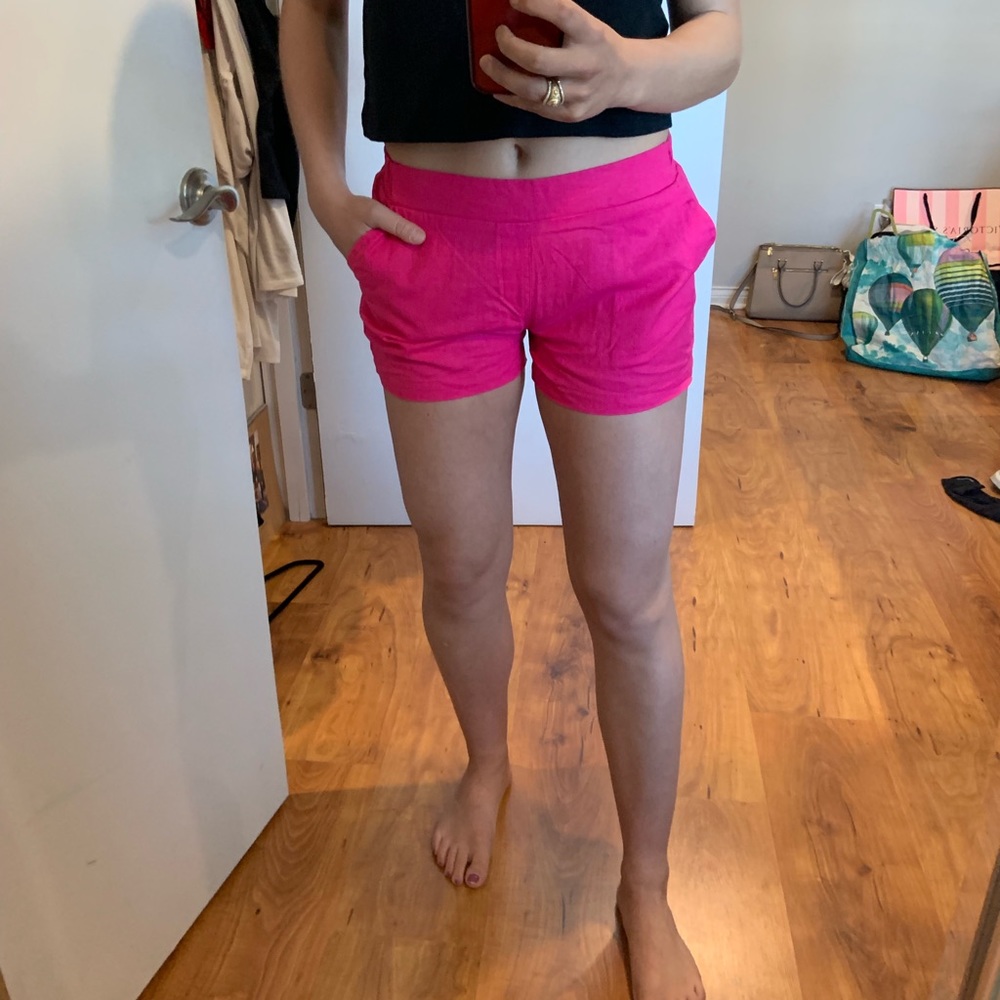 Pink shorts - Picture 3 of 3